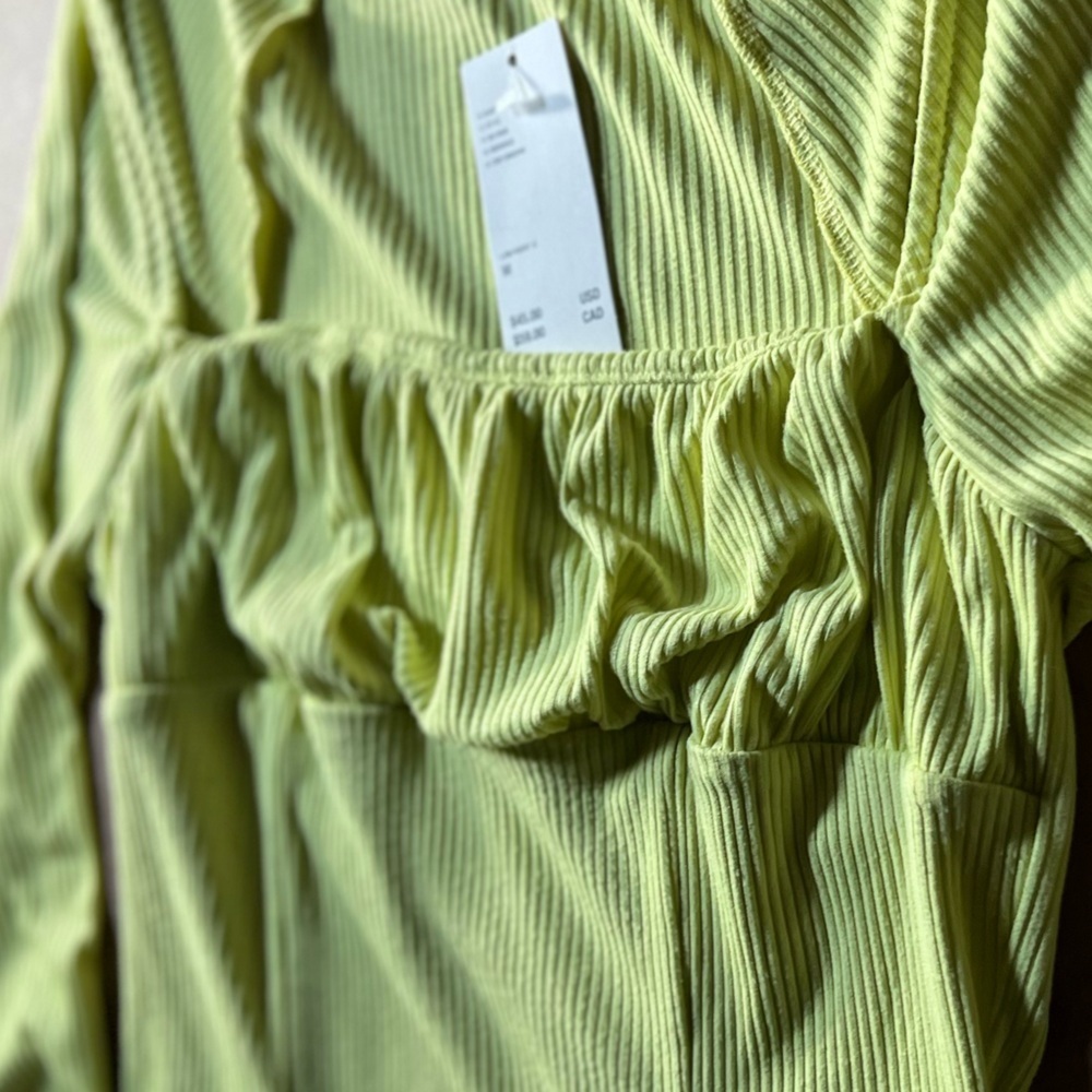 NWT Urban Outfitters Hallie Ribbed Peasant Crop w/Bell Sleeves - Medium in Lime - Picture 10 of 14